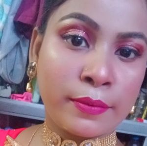 Meet your Posher, Saiqa